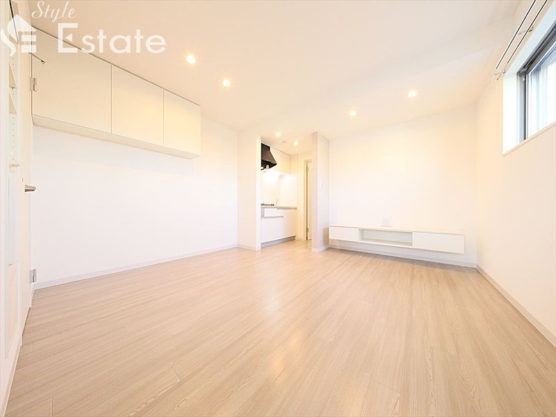 居室・リビング　同仕様内装