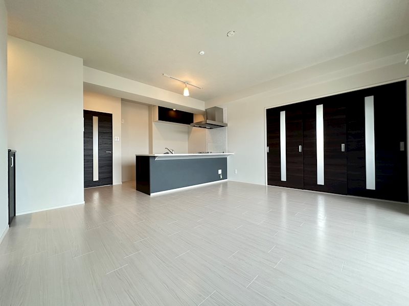 居室・リビング　※別部屋の写真です。