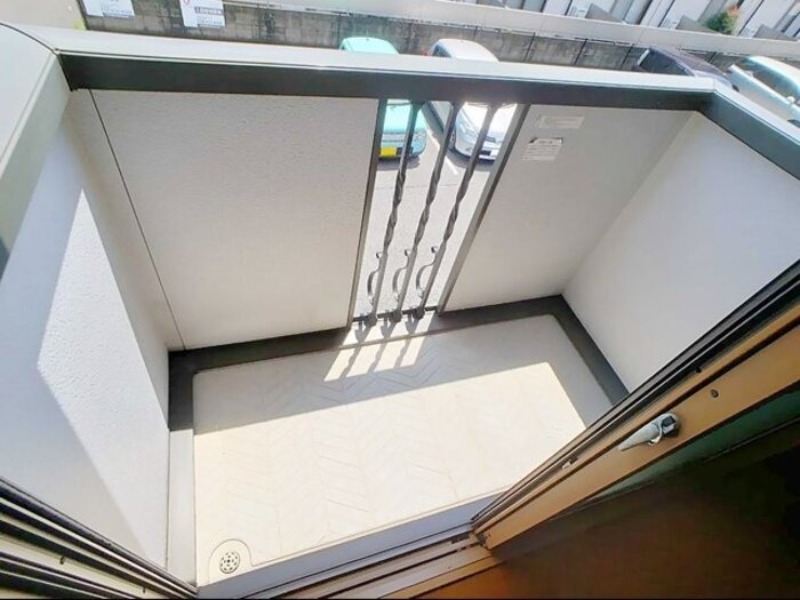 バルコニー　図面と現状に相違がある場合には現状を優先