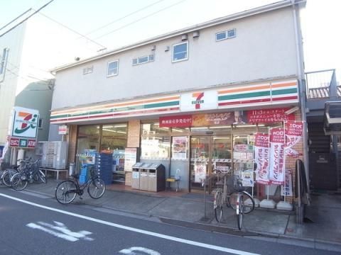 コンビニ　セブンイレブン板橋4丁目店（コンビニ）まで530m