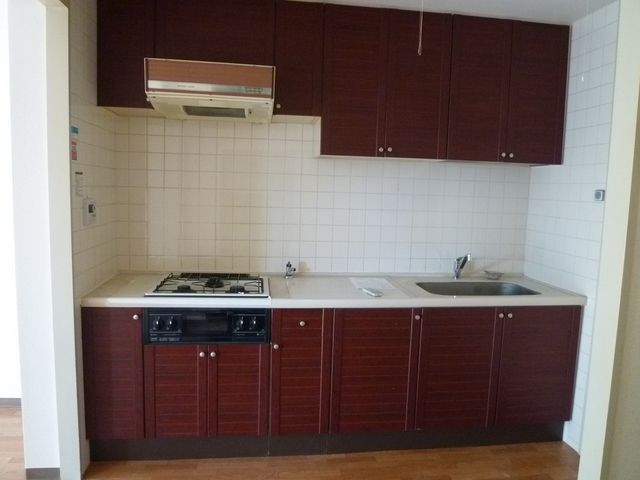 キッチン　★広めなシステムキッチン★