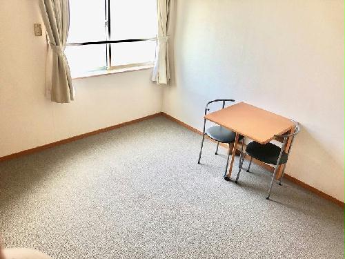 居室・リビング　同タイプ部屋の写真となり設備等は現況と異なる場合があります