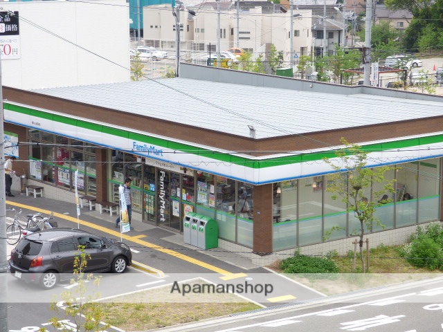 コンビニ　ファミリーマート（コンビニ）まで41m