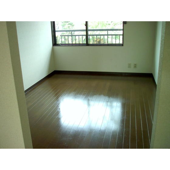 居室・リビング　こちらのリビングで趣味の時間をお楽しみください