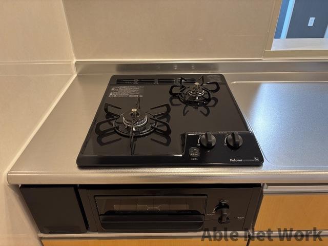 キッチン　2口コンロ＆グリル付き