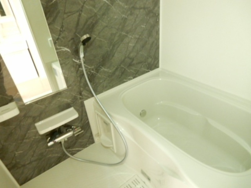 バス・シャワールーム　図面と現状に相違がある場合には現状を優先