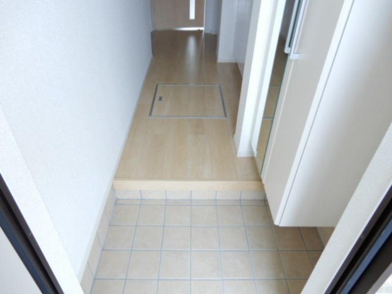 玄関　図面と現状に相違がある場合には現状を優先