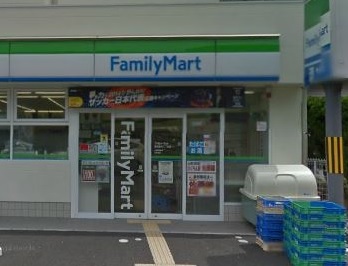 コンビニ　ファミリーマート（コンビニ）まで100m