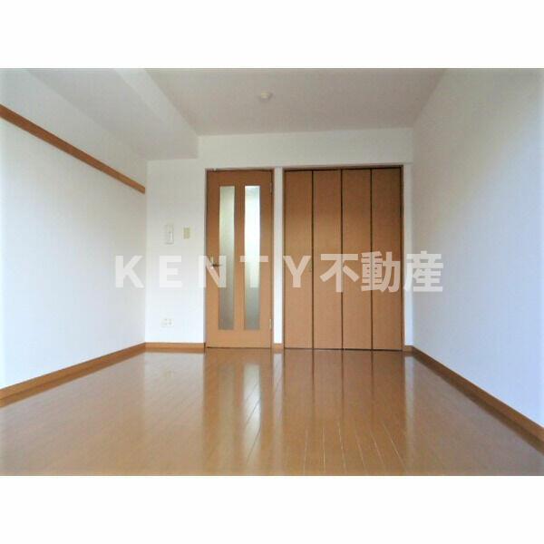 居室・リビング　ゆったり過ごせる居間です