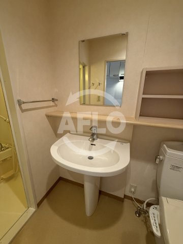 洗面設備　W.O.B.レマーニー昭和町　独立洗面台