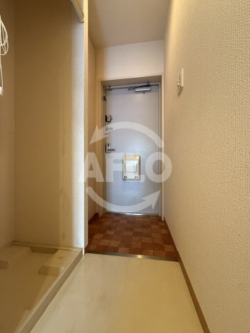 玄関　W.O.B.レマーニー昭和町　玄関