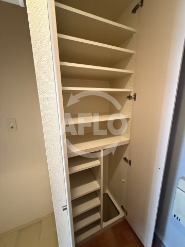 その他部屋・スペース　W.O.B.レマーニー昭和町　シューズボックス