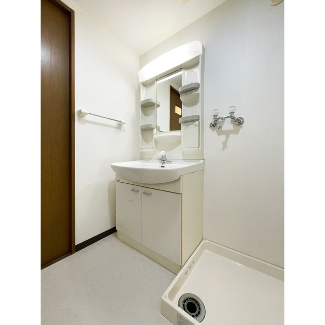 洗面設備　使いやすい洗面所です