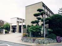 中学校　星和台中学校（中学校）まで1421m