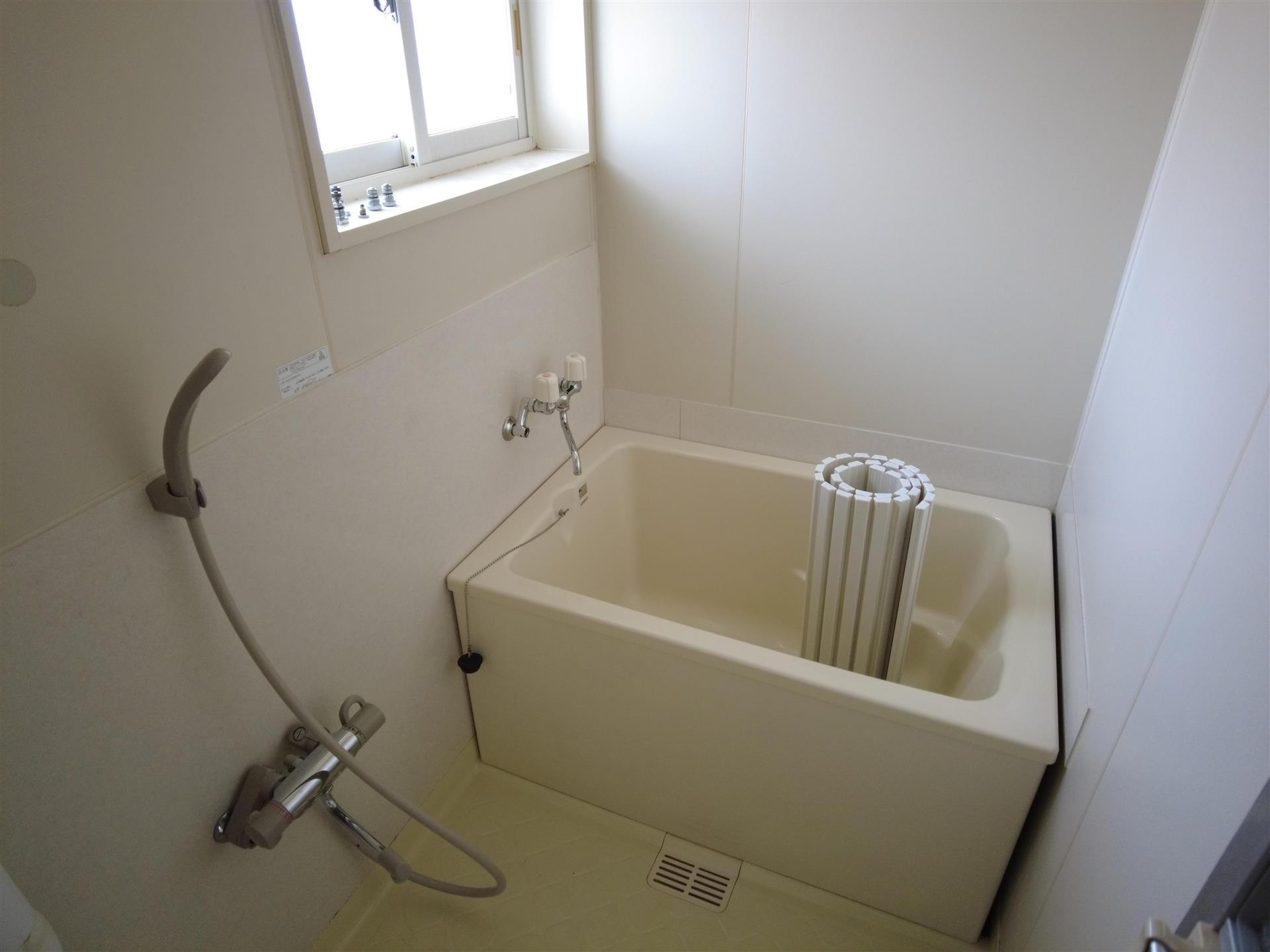 バス・シャワールーム　バス