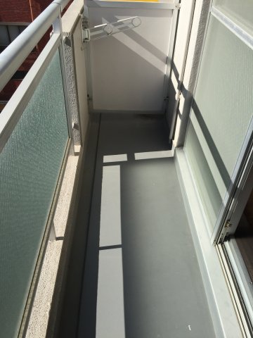 バルコニー　お洗濯にも便利なバルコニー付き