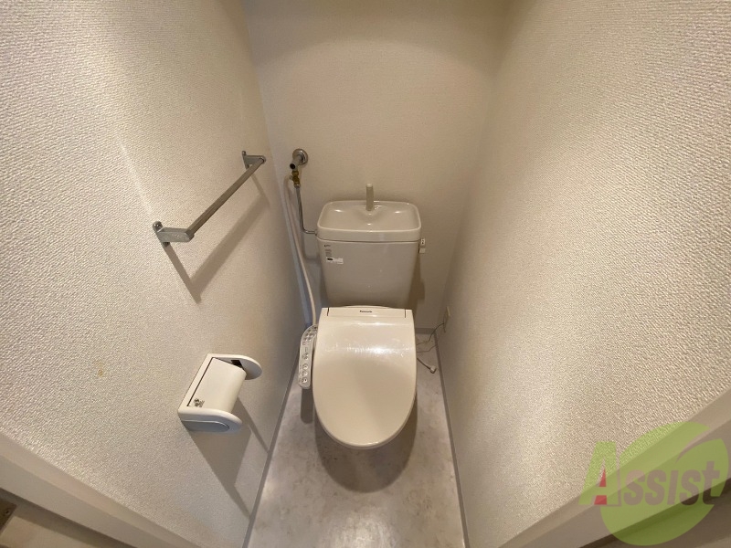 トイレ　トイレです。ウォシュレット付を探している方、おすすめです。