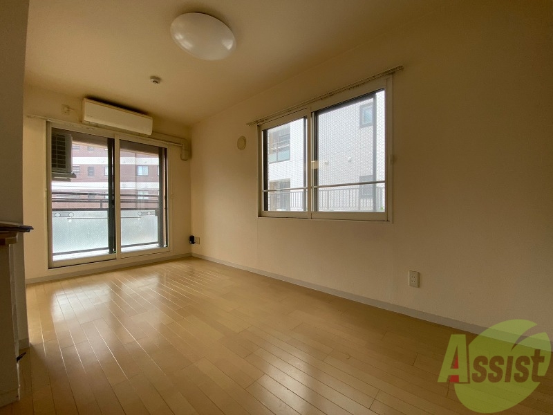 居室・リビング　広くてキレイなお部屋が広がっていて、充実した生活が送れそう。