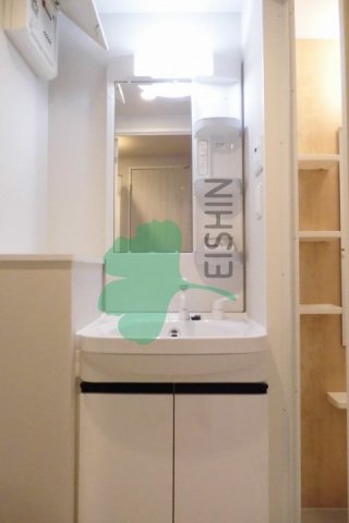 洗面設備　シンプルで使いやすい洗面台です！