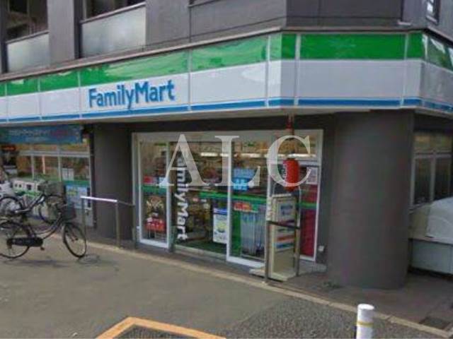 コンビニ　ファミリーマート高井戸西一丁目店（コンビニ）まで483m