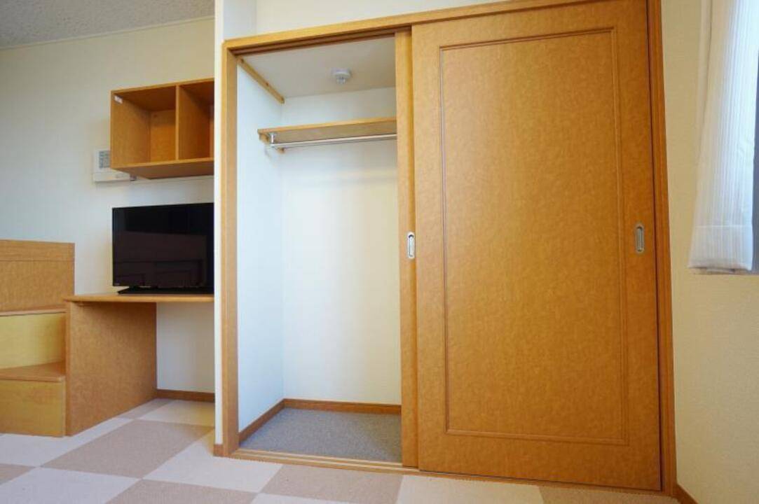 収納　クローゼット