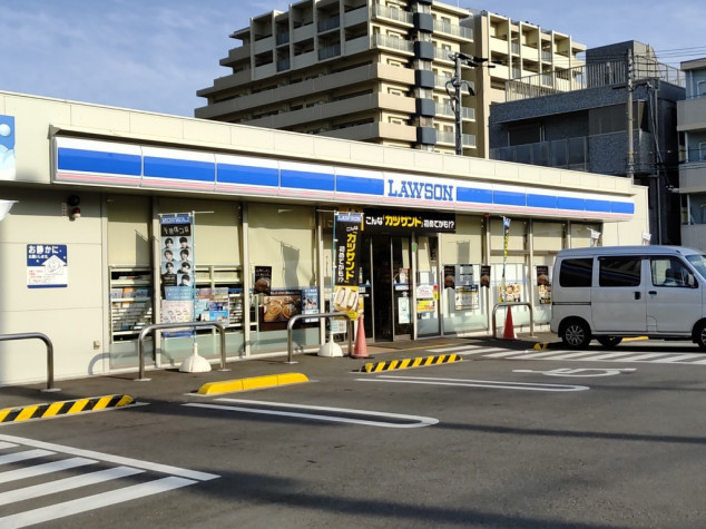 コンビニ　ローソン 尼崎長洲西通二丁目店（コンビニ）まで727m