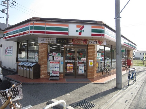 コンビニ　セブンイレブン草加中根2丁目店（コンビニ）まで663m