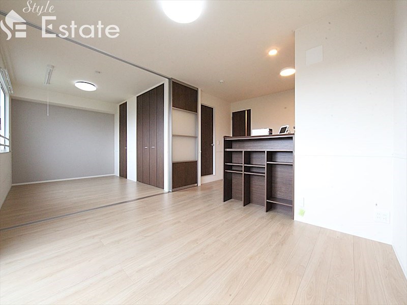 居室・リビング　内装