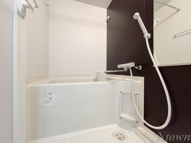 バス・シャワールーム　ゆったり過ごせるお風呂です