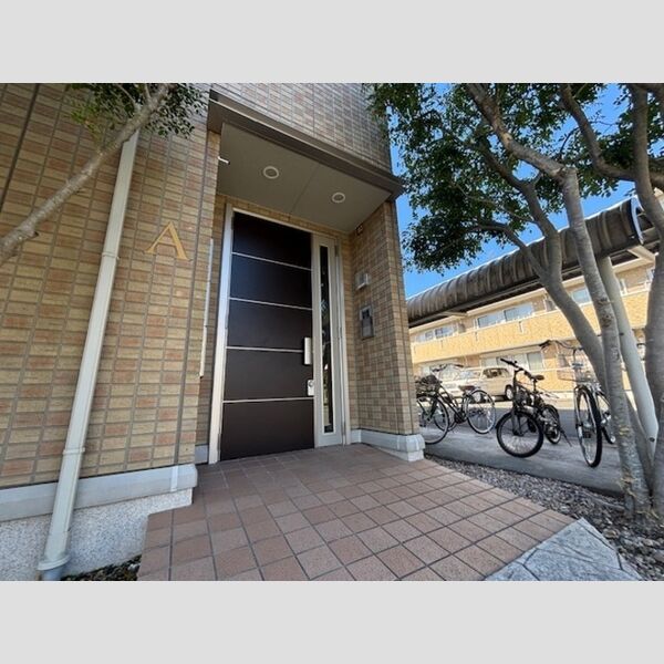 エントランス　エントランス