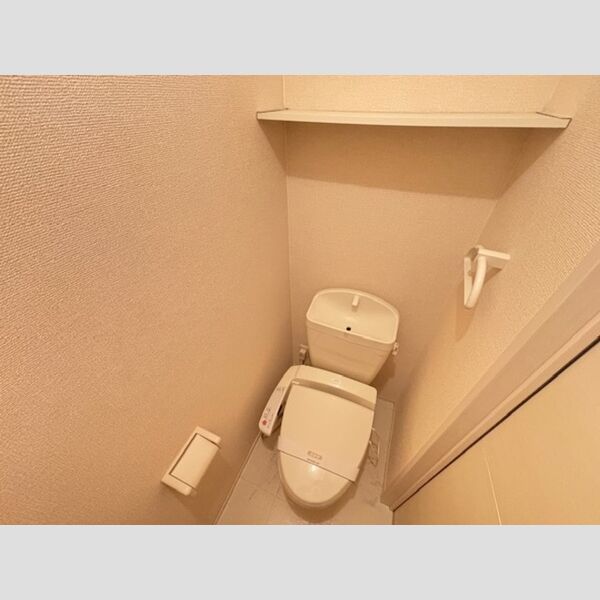 トイレ　温水洗浄暖房便座