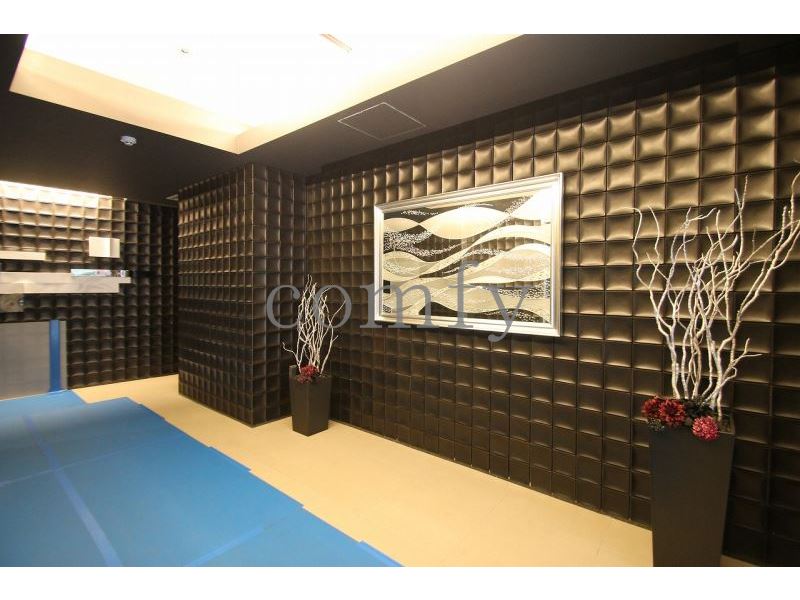 エントランス　高級感のあるエントランスホール