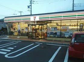 コンビニ　セブンイレブン（コンビニ）まで600m