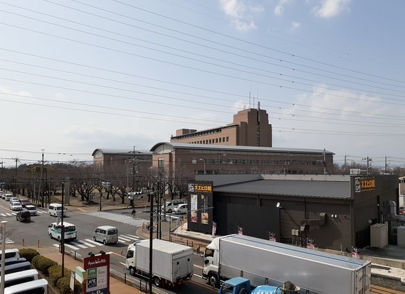 役所　市役所（役所）まで990m