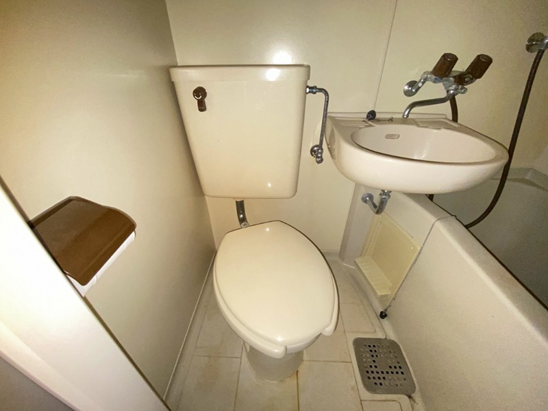 トイレ　別部屋参考写真