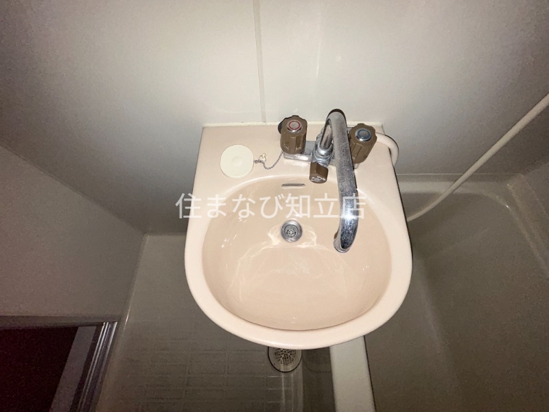 洗面設備　同型タイプ