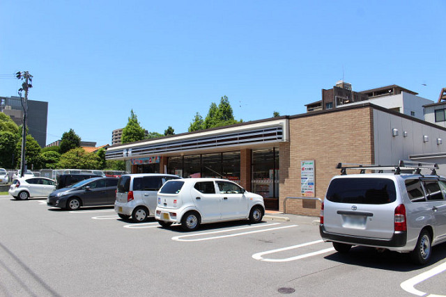 コンビニ　セブン-イレブン大分荷揚町店（コンビニ）まで200m