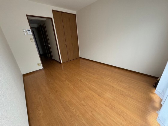 居室・リビング　※別号室のお写真です