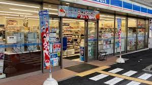 コンビニ　ローソン草津野路九丁目店（コンビニ）まで438m