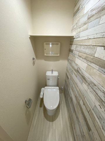 トイレ　ウォシュレット付きのトイレです♪