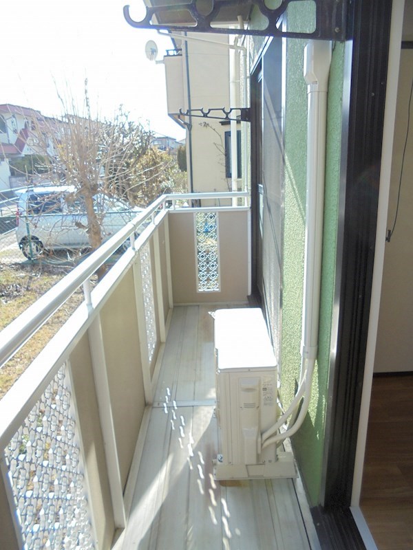 バルコニー　写真は102号室です（参考）