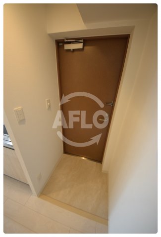 玄関　ルネフラッツ玉造本町　玄関