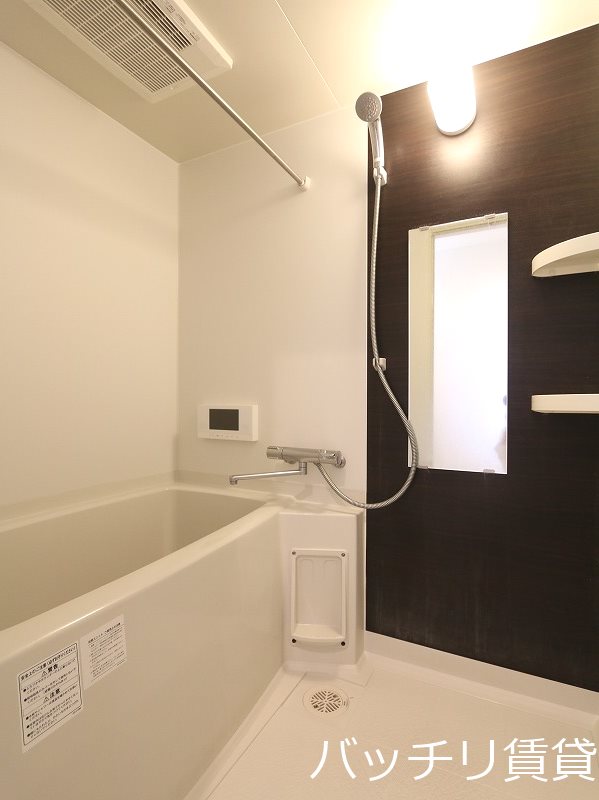 バス・シャワールーム　画像は同シリーズ参考画像の為、現況を優先いたします。