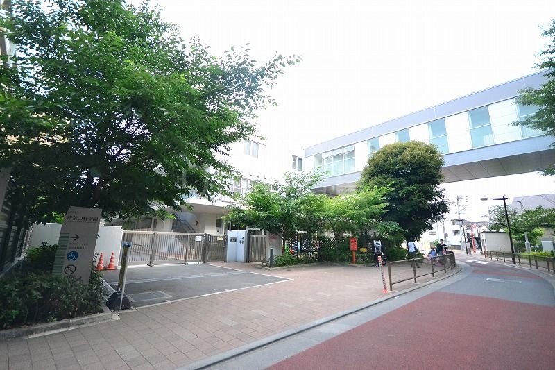 小学校　豊葉の杜学園（小学校）まで679m