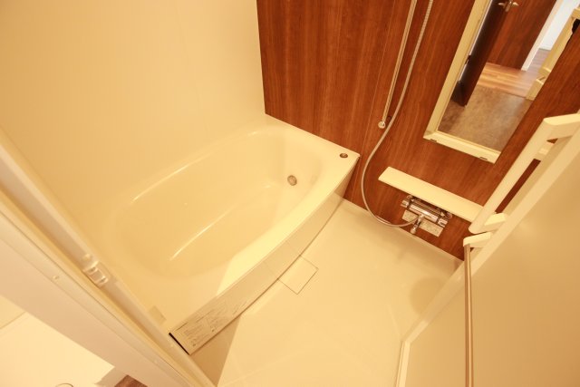 バス・シャワールーム　※別号室の参考写真、現況優先※