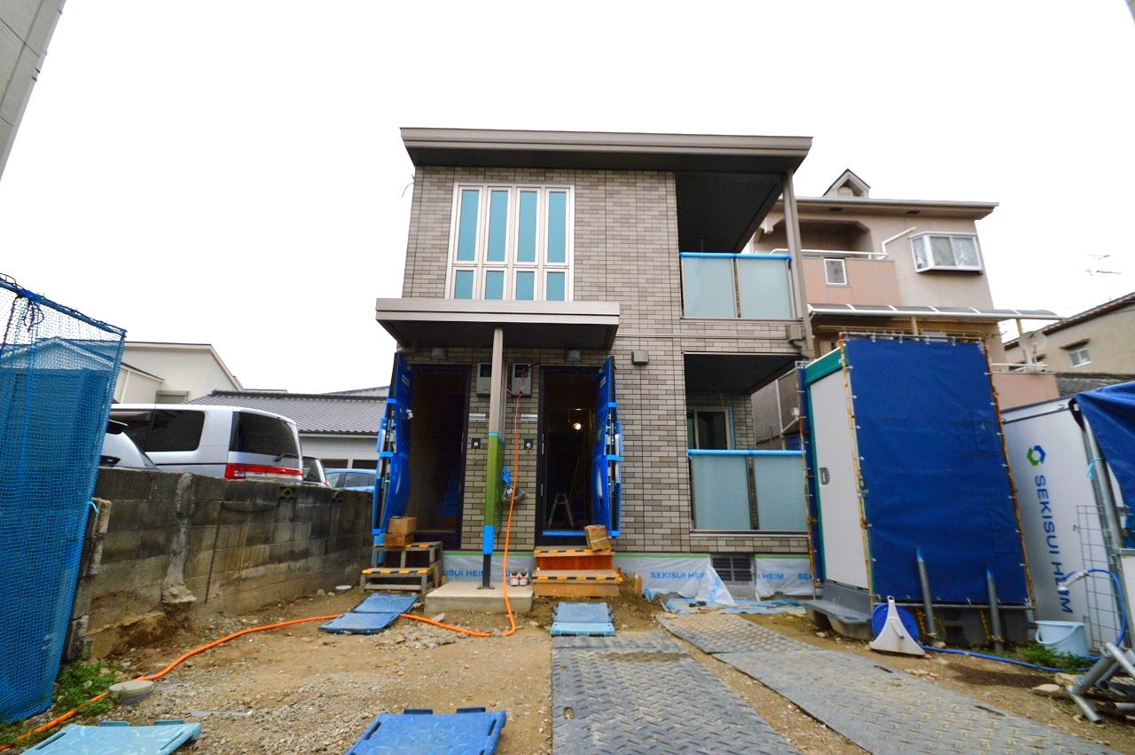 キッチン　建築中（6月末完成予定）