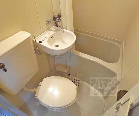 居室・リビング　お者エナ壁紙