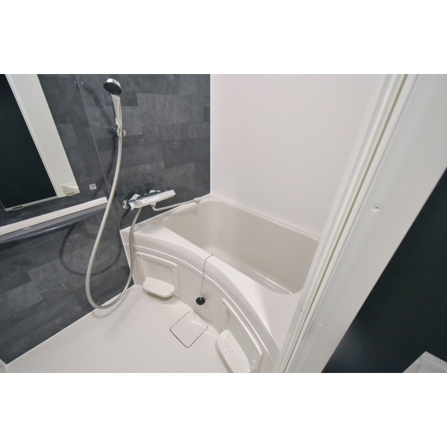 バス・シャワールーム　日々の暮らしに欠かせないお風呂です