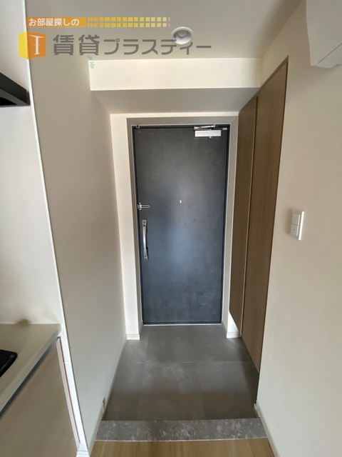 玄関　シューズボックスあります