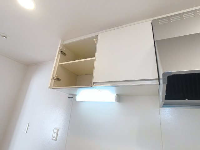 収納　掲載写真は同型モデルを掲載しており実際のお部屋と仕様等が異な